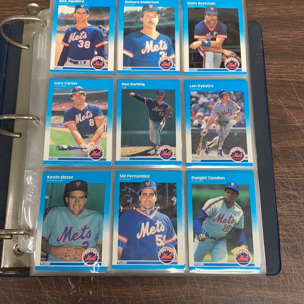 1987 Fleer baseball set in sheets & notebook